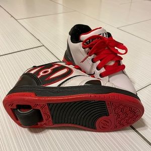 One Wheele Heelys Sneakers for boys